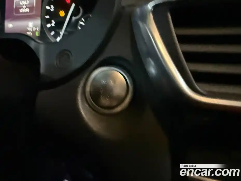 Infiniti Q30 2017 2.0 Автомат в Москве № 256213, фото 16