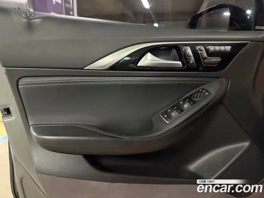 Infiniti Q30 2017 2.0 Автомат в Москве № 256213, фото 19