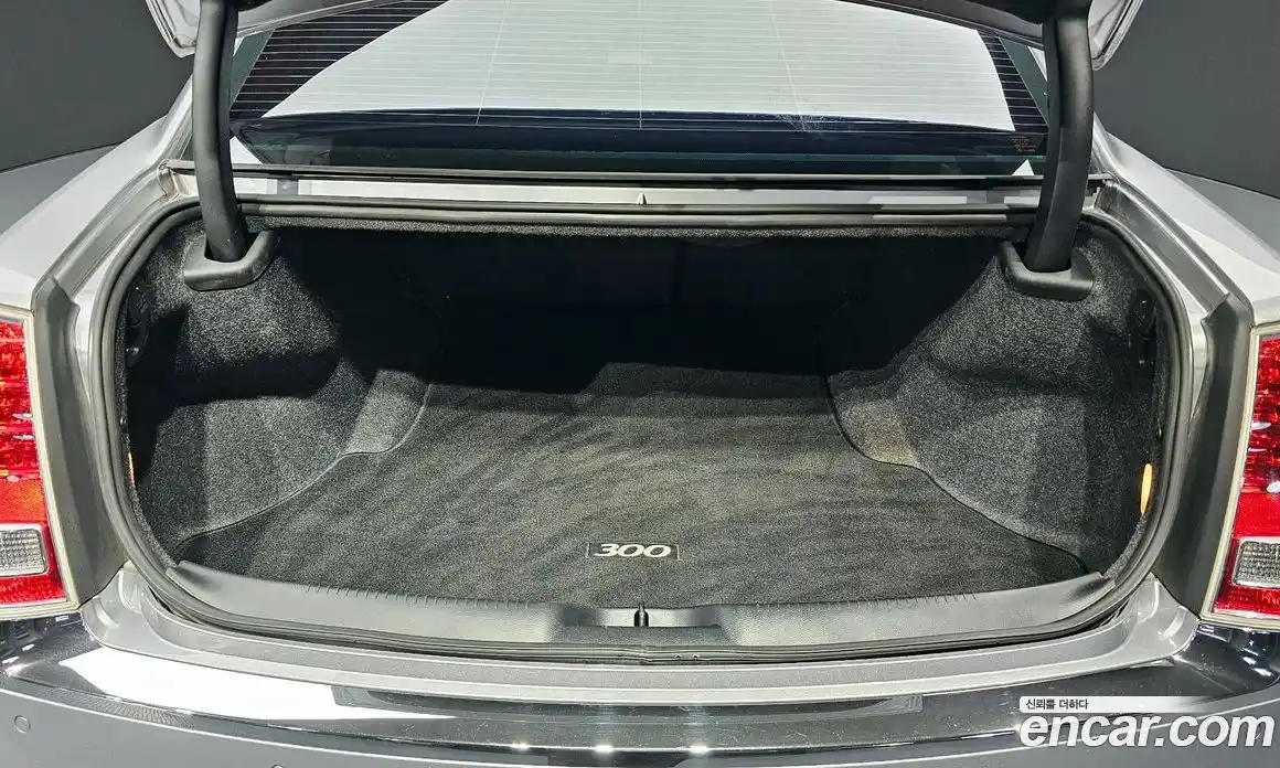 Chrysler 300C 2013 3.6 Автомат в Москве № 256742, фото 20