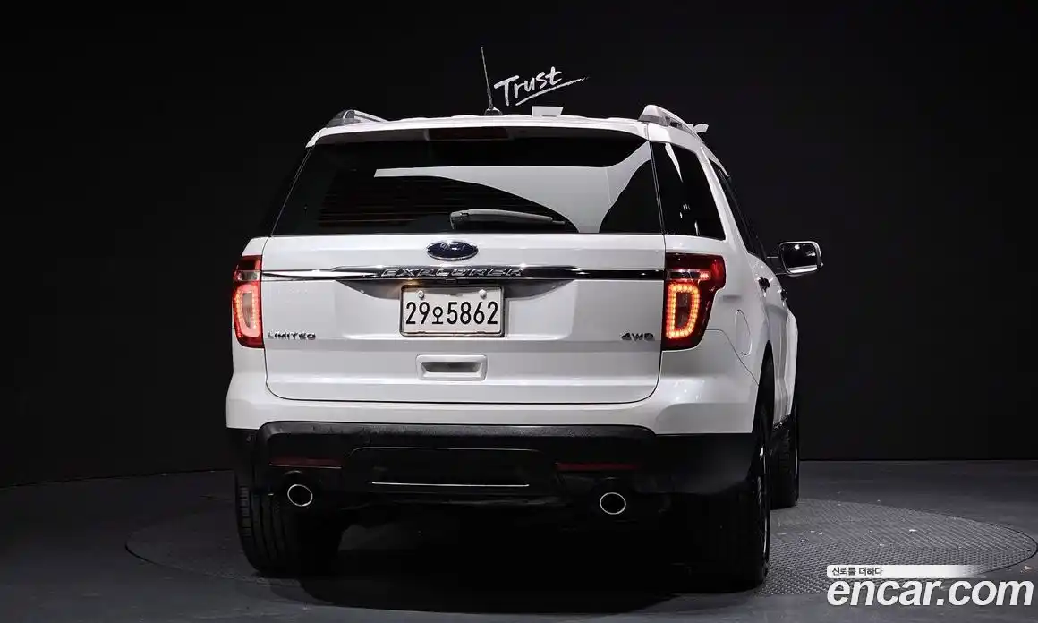 Ford Explorer 2012 3.5 Автомат в Москве № 257345, фото 19