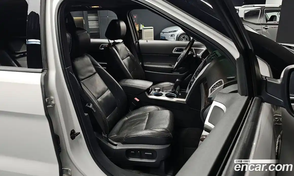 Ford Explorer 2012 3.5 Автомат в Москве № 257345, фото 5