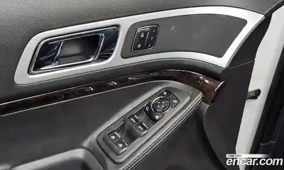 Ford Explorer 2012 3.5 Автомат в Москве № 257345, миниатюра 6