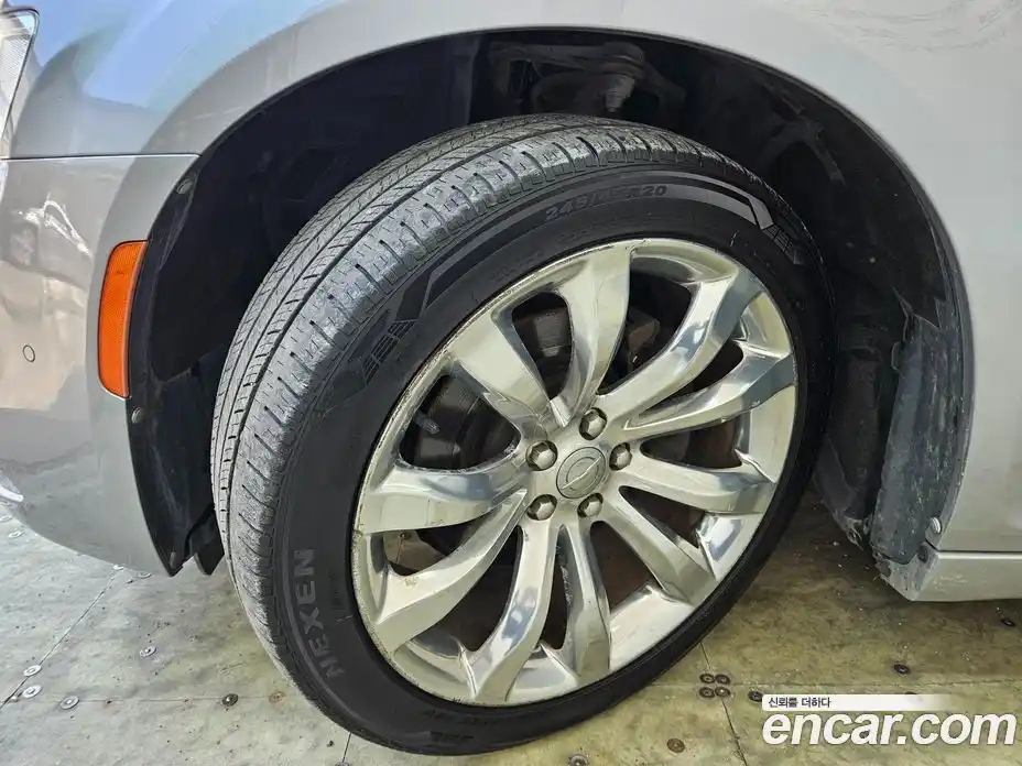 Chrysler 300C 2016 3.6 Автомат в Москве № 258157, фото 15