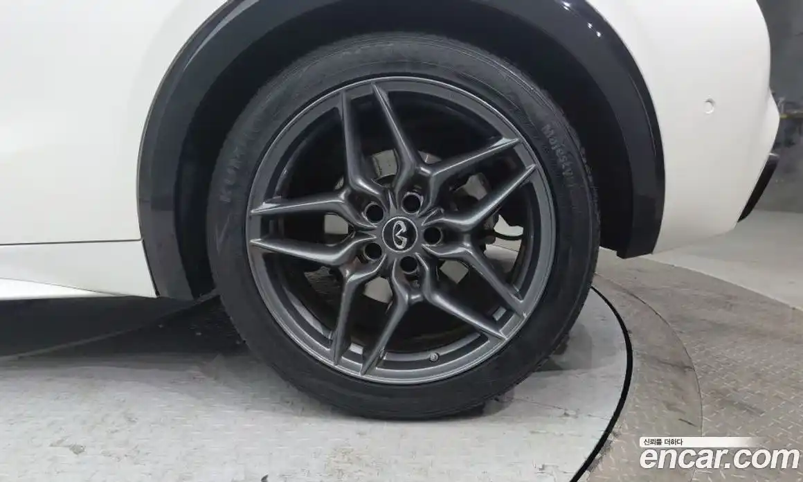 Infiniti Q30 2019 2.0 Автомат в Москве № 258744, фото 12