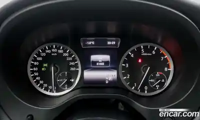 Infiniti Q30 2019 2.0 Автомат в Москве № 258744, миниатюра 3