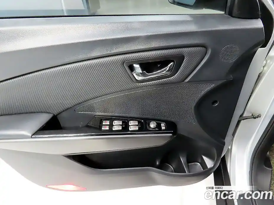 SsangYong TIBOLI 2017 1.6 Автомат в Москве № 261392, фото 14