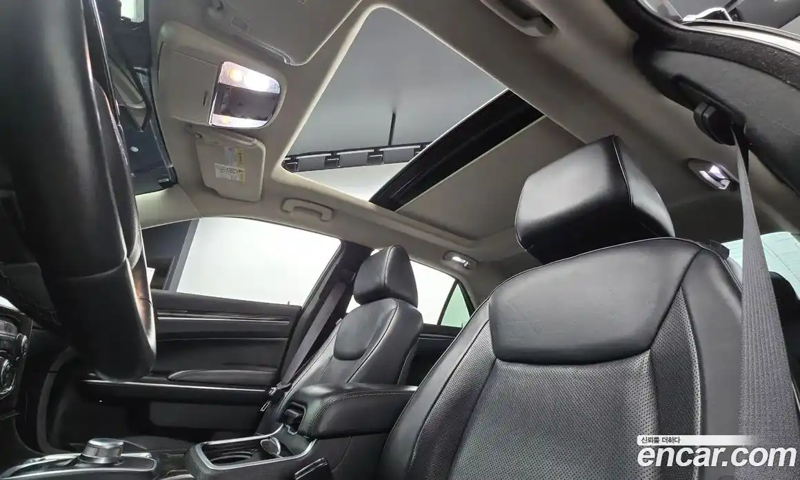 Chrysler 300C 2015 3.6 Автомат в Москве № 268757, фото 20