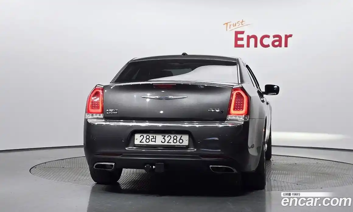Chrysler 300C 2015 3.6 Автомат в Москве № 268757, фото 4