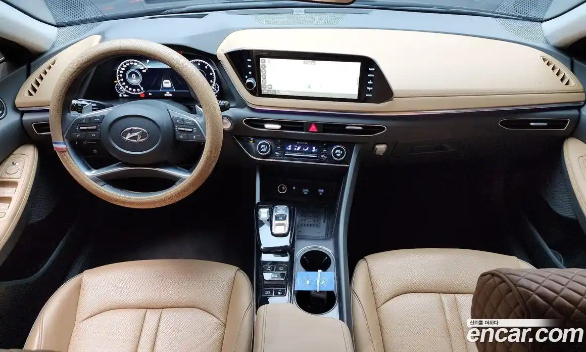 Hyundai Sonata 2022 1.6 Автомат в Москве № 2699, фото 11