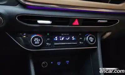 Hyundai Sonata 2022 1.6 Автомат в Москве № 2699, миниатюра 12