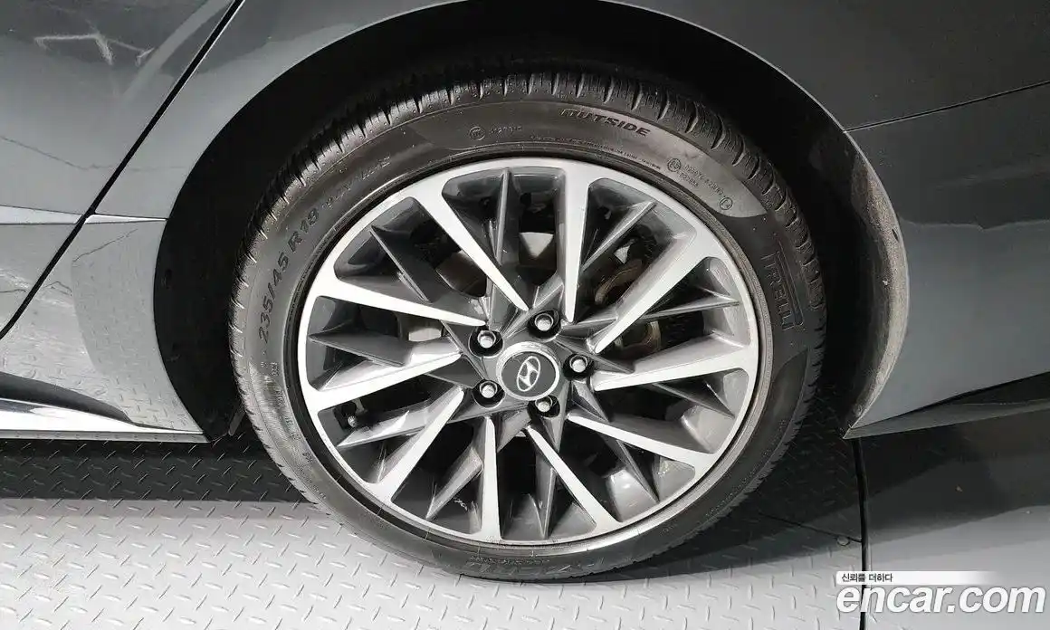 Hyundai Sonata 2022 1.6 Автомат в Москве № 2699, фото 5