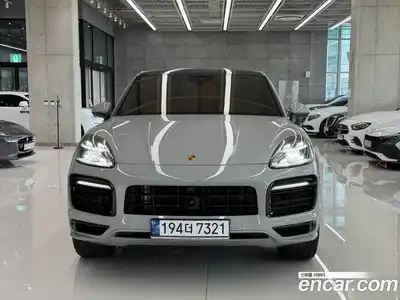 Porsche Cayenne 2023 3.0 Автомат в Москве № 270882, миниатюра 2