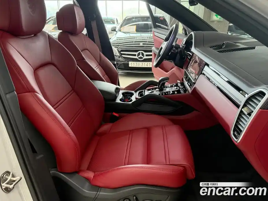 Porsche Cayenne 2023 3.0 Автомат в Москве № 270882, фото 9