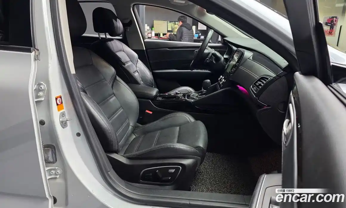 Renault SM6 2016 2.0 Автомат в Москве № 276162, фото 17