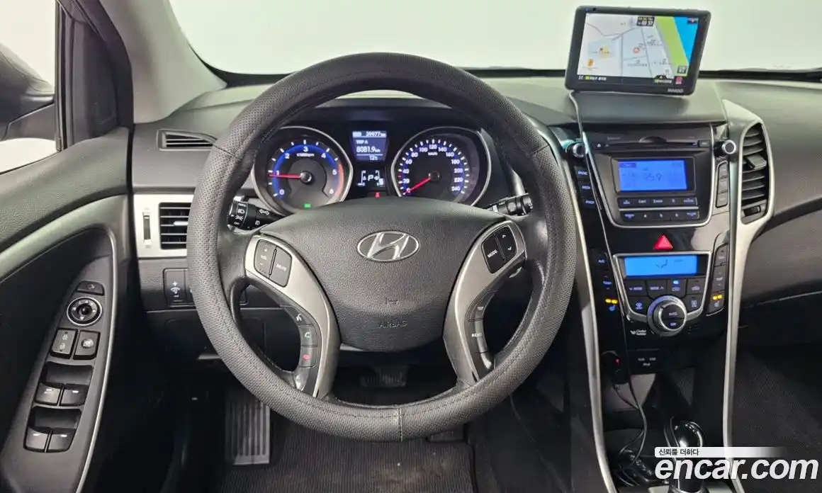 Hyundai i30 2012 1.6 Автомат в Москве № 283526, фото 13