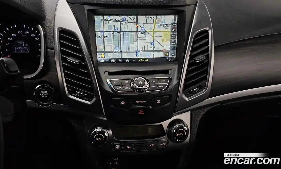 SsangYong Korando 2015 2.0 Автомат в Москве № 28378, фото 15