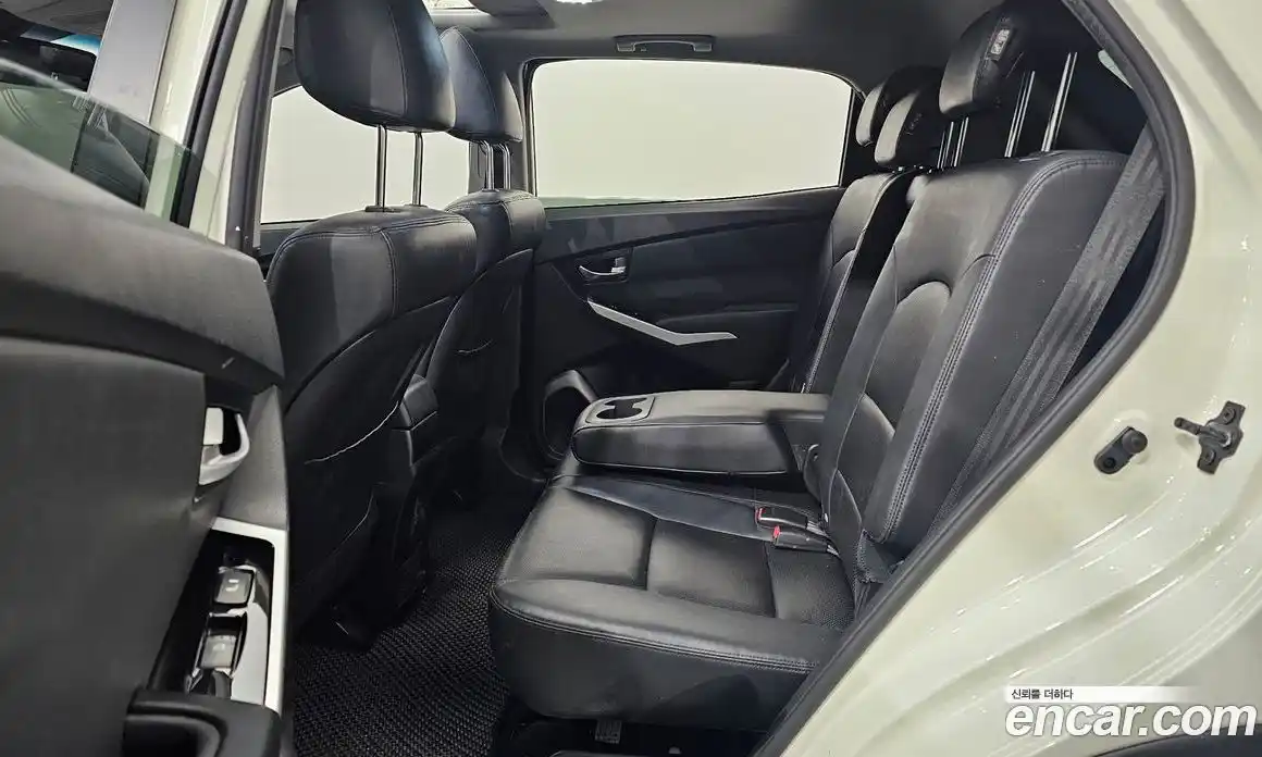 SsangYong Korando 2015 2.0 Автомат в Москве № 28378, фото 17