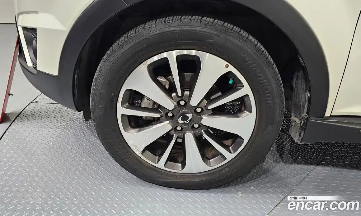 SsangYong Korando 2015 2.0 Автомат в Москве № 28378, фото 18