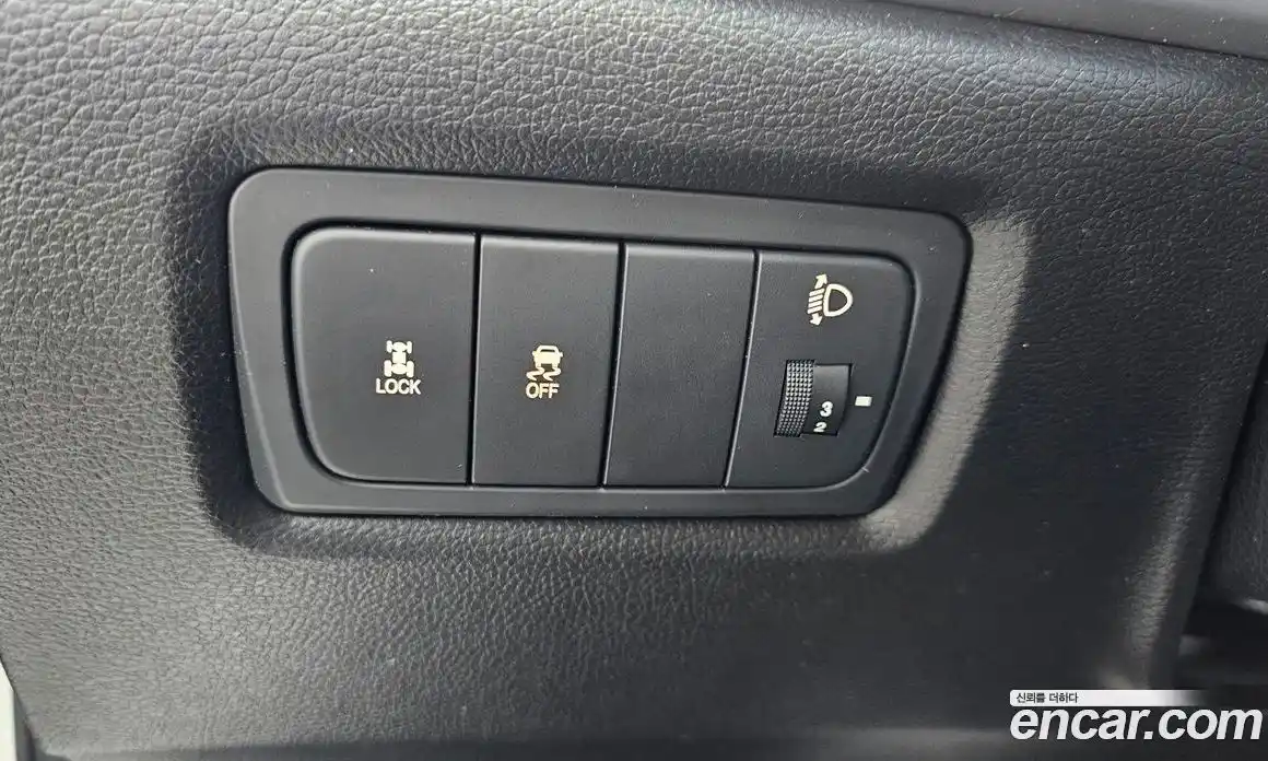 SsangYong Korando 2015 2.0 Автомат в Москве № 28378, фото 5