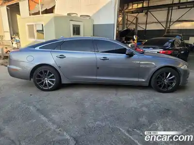 Jaguar XJ 2014 3.0 Автомат в Москве № 284014, миниатюра 3