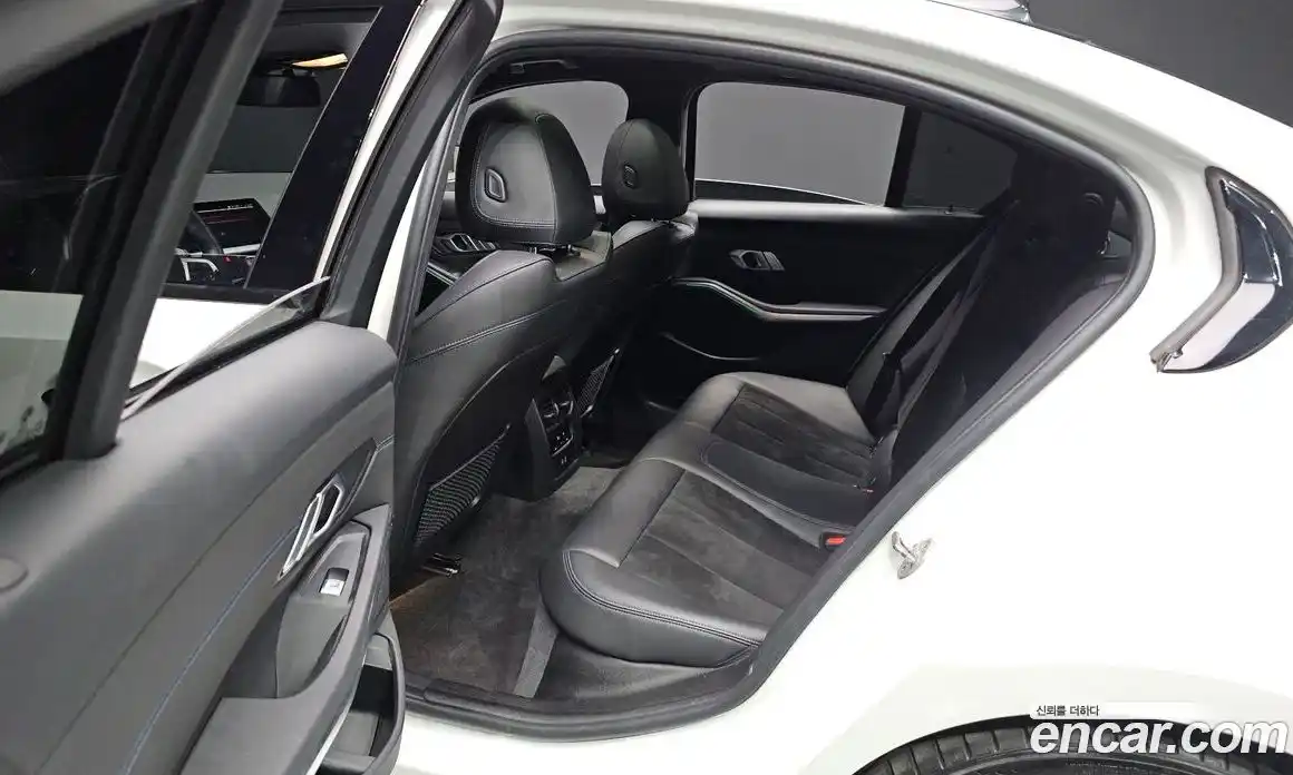 BMW 3-Series 2021 2.0 Автомат в Москве № 284365, фото 20