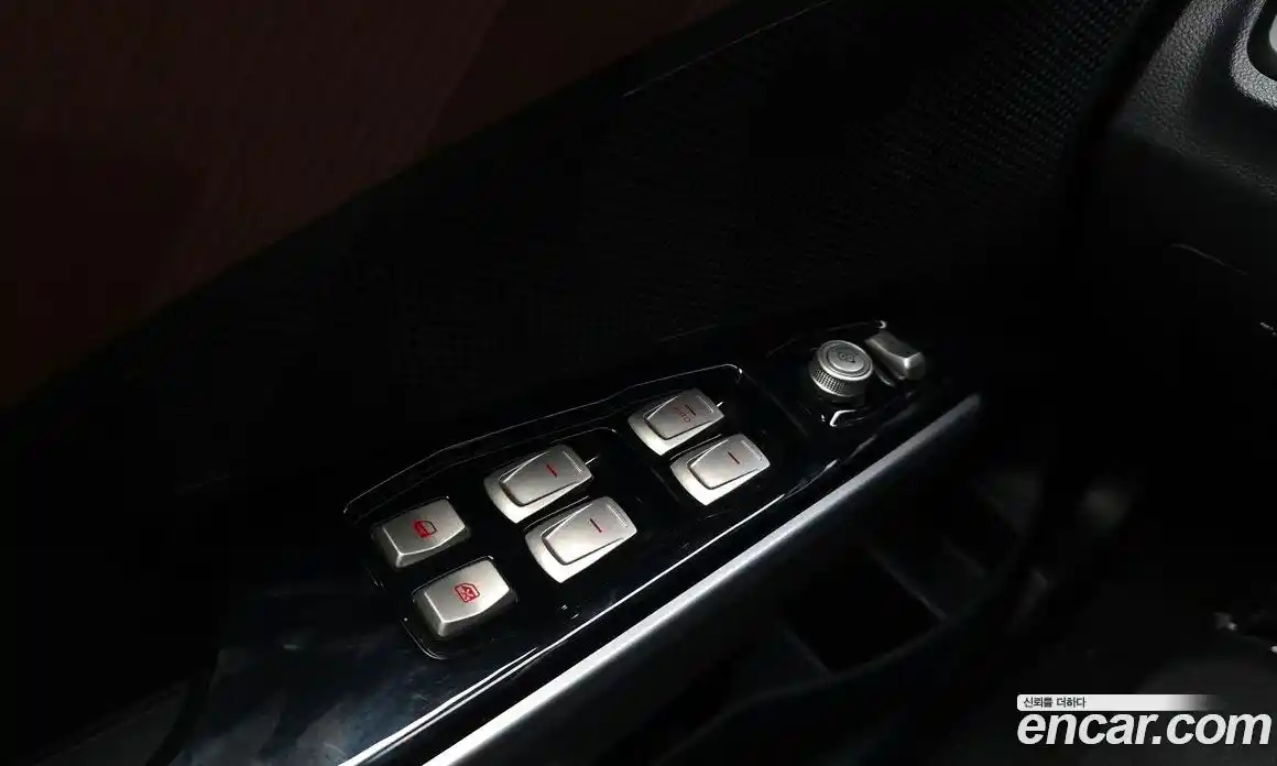 SsangYong TIBOLI 2016 1.6 Автомат в Москве № 28795, фото 3