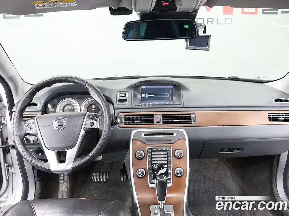 Volvo XC70 2012 2.4 Автомат в Москве № 294065, фото 15