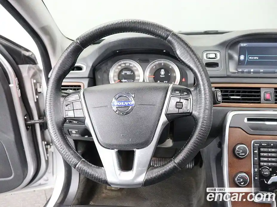 Volvo XC70 2012 2.4 Автомат в Москве № 294065, фото 16
