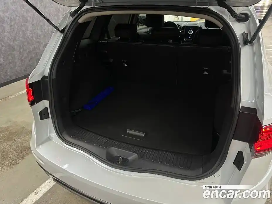 Renault QM6 2023 2.0 Автомат в Москве № 301393, фото 13