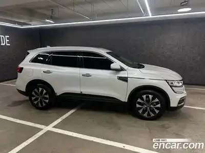 Renault QM6 2023 2.0 Автомат в Москве № 301393, миниатюра 2