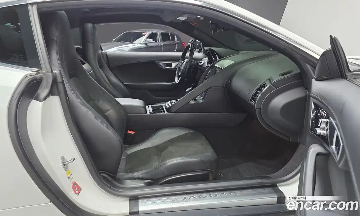 Jaguar F-Type 2017 3.0 Автомат в Москве № 304938, фото 12