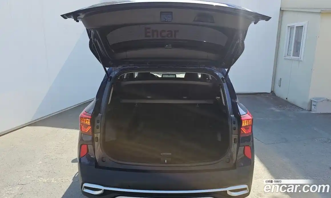 Kia Seltos 2022 1.6 Автомат в Москве № 306769, фото 17