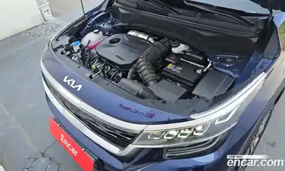 Kia Seltos 2022 1.6 Автомат в Москве № 306769, миниатюра 4