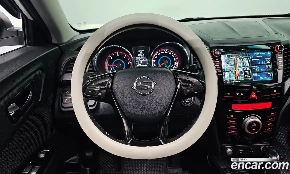 SsangYong TIBOLI 2016 1.6 Автомат в Москве № 310544, фото 12