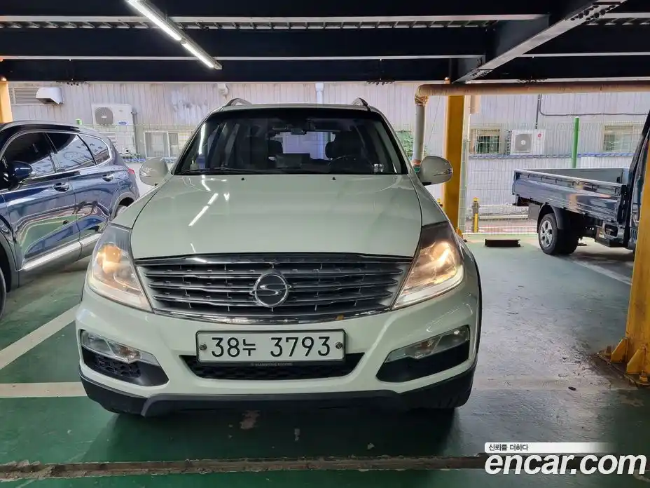 SsangYong Rexton 2013 2.0 Автомат в Москве № 311030, фото 3