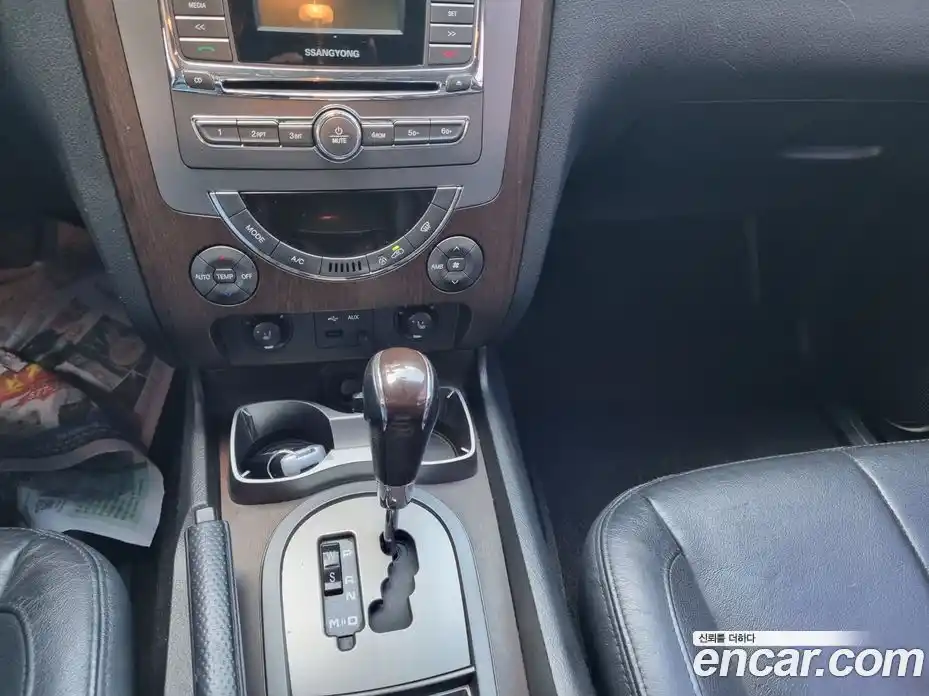 SsangYong Rexton 2013 2.0 Автомат в Москве № 311030, фото 9