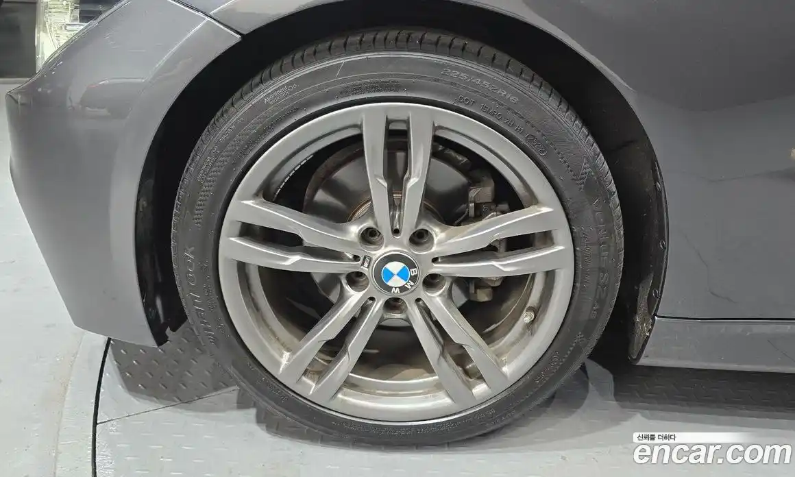 BMW 3-Series 2018 2.0 Автомат в Москве № 320373, фото 15