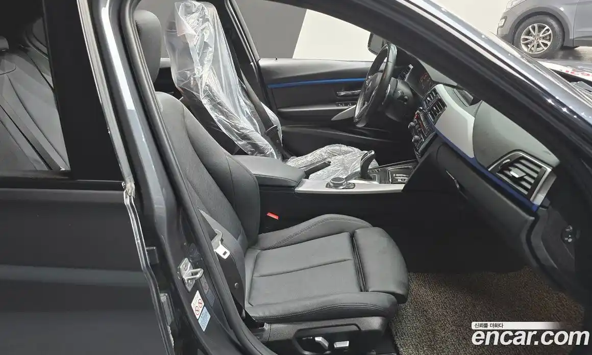 BMW 3-Series 2018 2.0 Автомат в Москве № 320373, фото 16