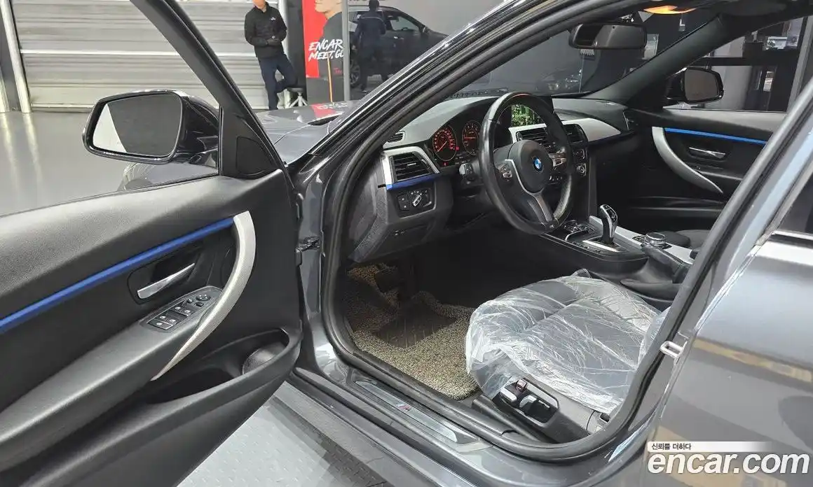 BMW 3-Series 2018 2.0 Автомат в Москве № 320373, фото 17