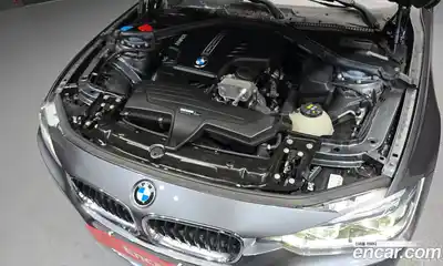 BMW 3-Series 2018 2.0 Автомат в Москве № 320373, миниатюра 7