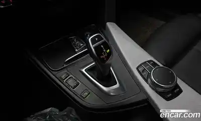 BMW 3-Series 2018 2.0 Автомат в Москве № 320373, миниатюра 8