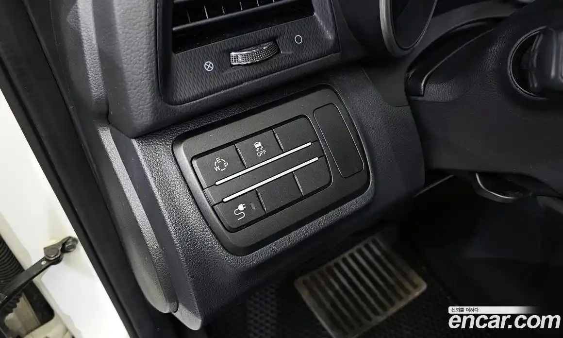 SsangYong TIBOLI 2017 1.6 Автомат в Москве № 32080, фото 19