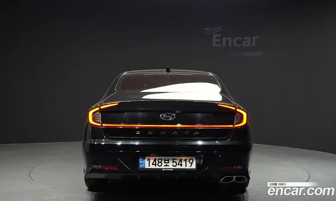 Hyundai Sonata 2022 1.6 Автомат в Москве № 3242, фото 4