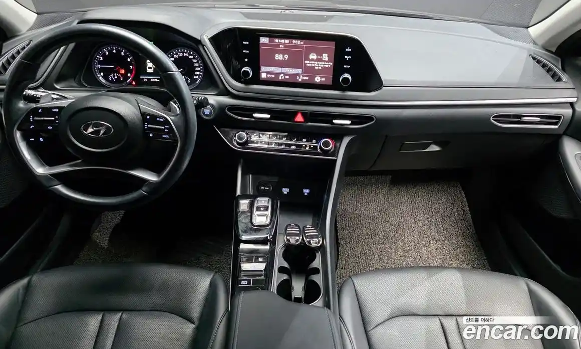 Hyundai Sonata 2022 1.6 Автомат в Москве № 3242, фото 7