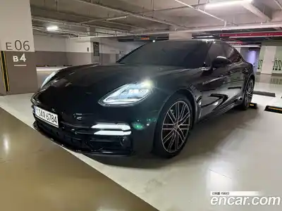 Porsche Panamera, 2023