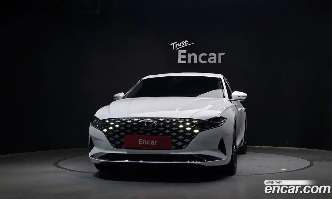 Hyundai Grandeur 2023 2.5 Автомат в Москве № 3431, фото 13