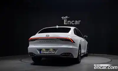 Hyundai Grandeur 2023 2.5 Автомат в Москве № 3431, миниатюра 4