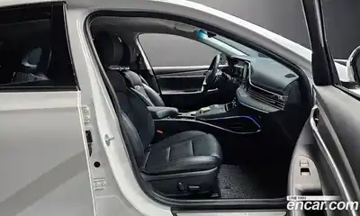 Hyundai Grandeur 2023 2.5 Автомат в Москве № 3431, миниатюра 10