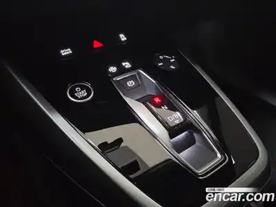 Audi Q4 e-tron 2025 1.0 Автомат в Москве № 343904, миниатюра 6