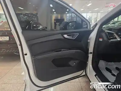 Audi Q4 e-tron 2025 1.0 Автомат в Москве № 343904, миниатюра 8